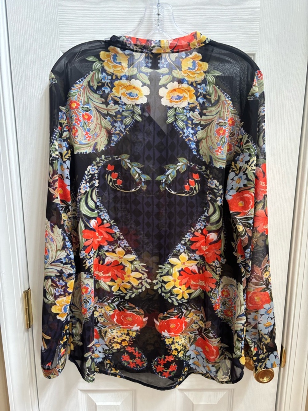 Cabi Amour Woman’s Semi Sheer Button Front Floral Blouse , Size Med, EUC - Picture 4 of 5